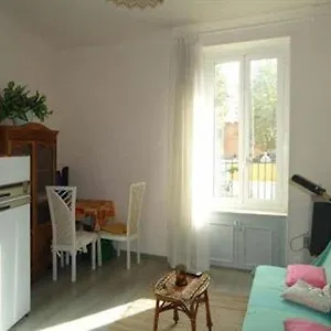 https://la-maison-au-soleil.fr-provencehotel.com