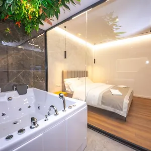 Riviera 4* Tiran